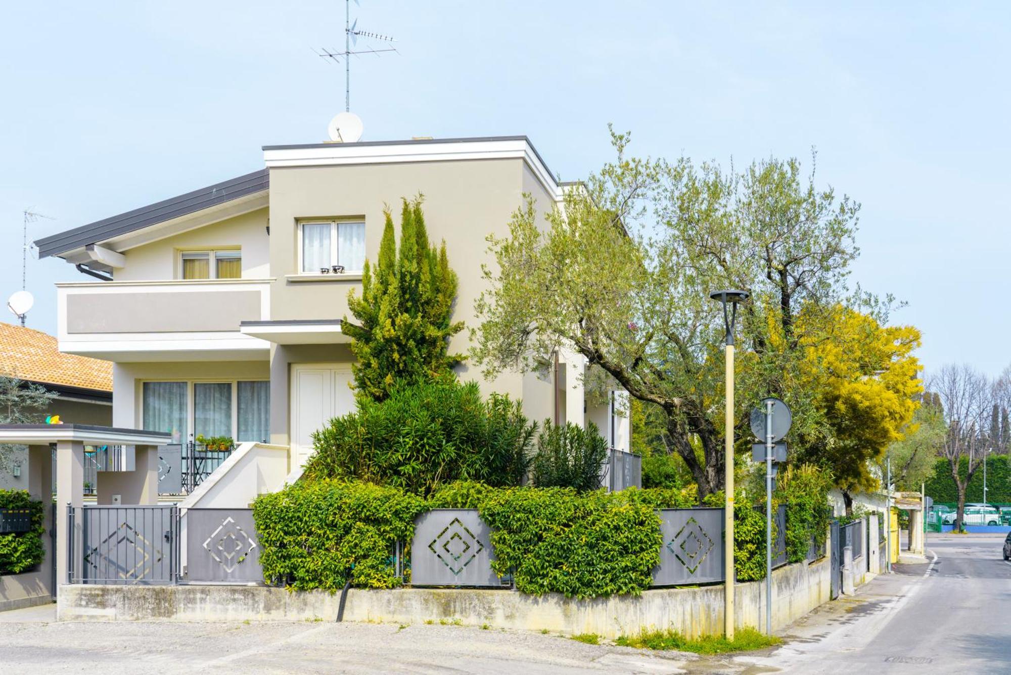 Matteotti Apartments 代森扎诺-德尔加达 外观 照片