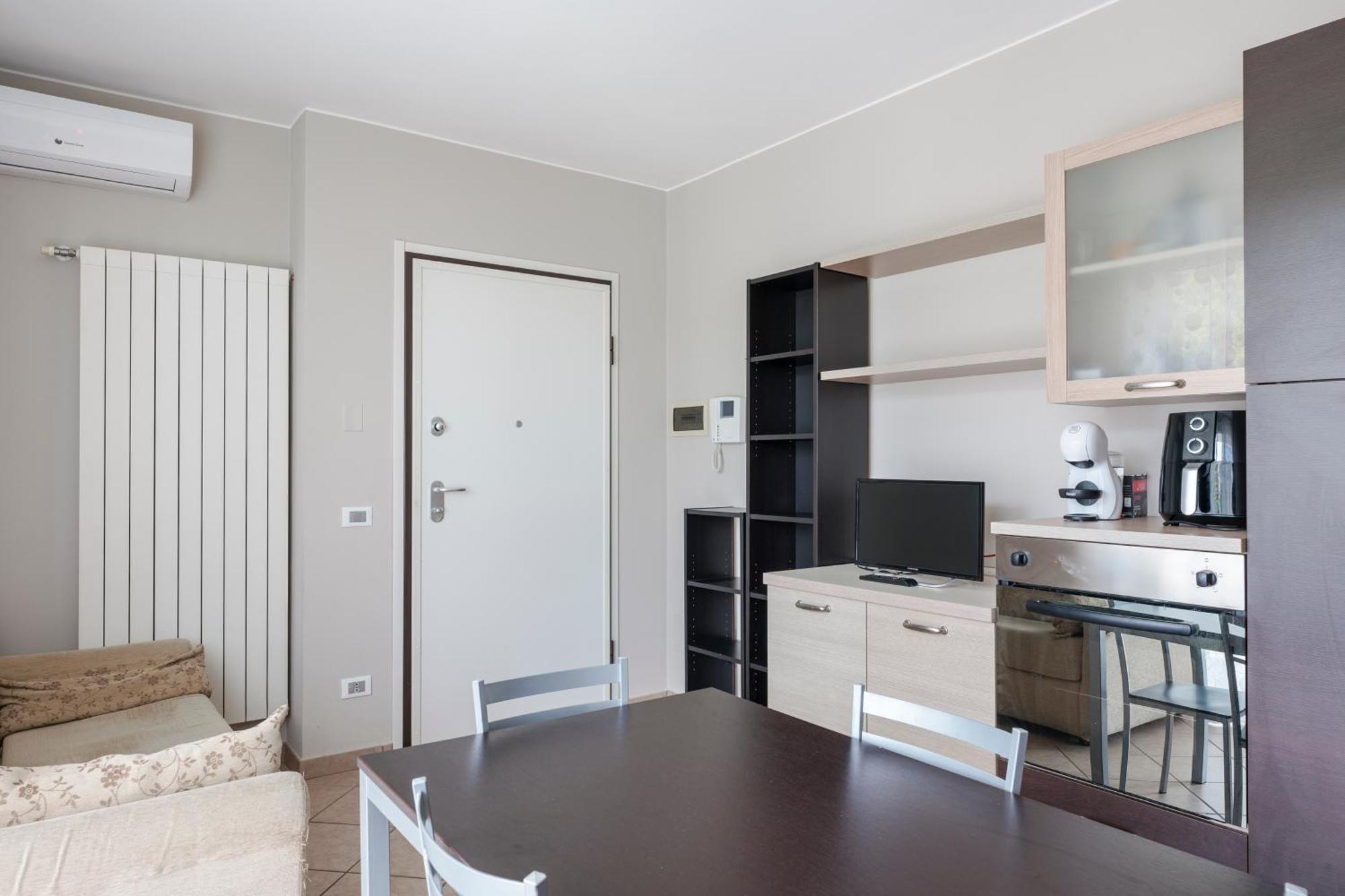 Matteotti Apartments 代森扎诺-德尔加达 外观 照片