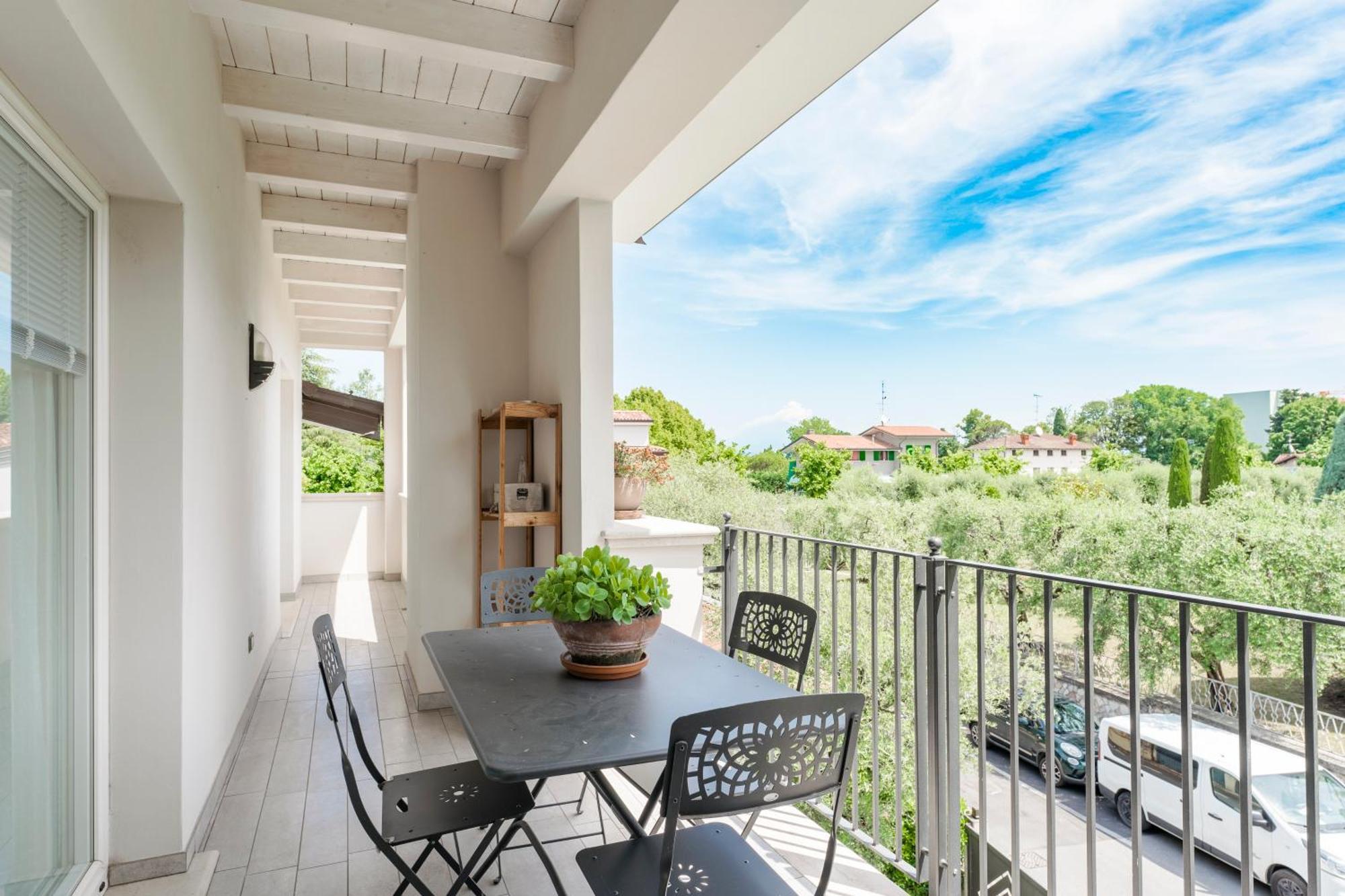 Matteotti Apartments 代森扎诺-德尔加达 外观 照片