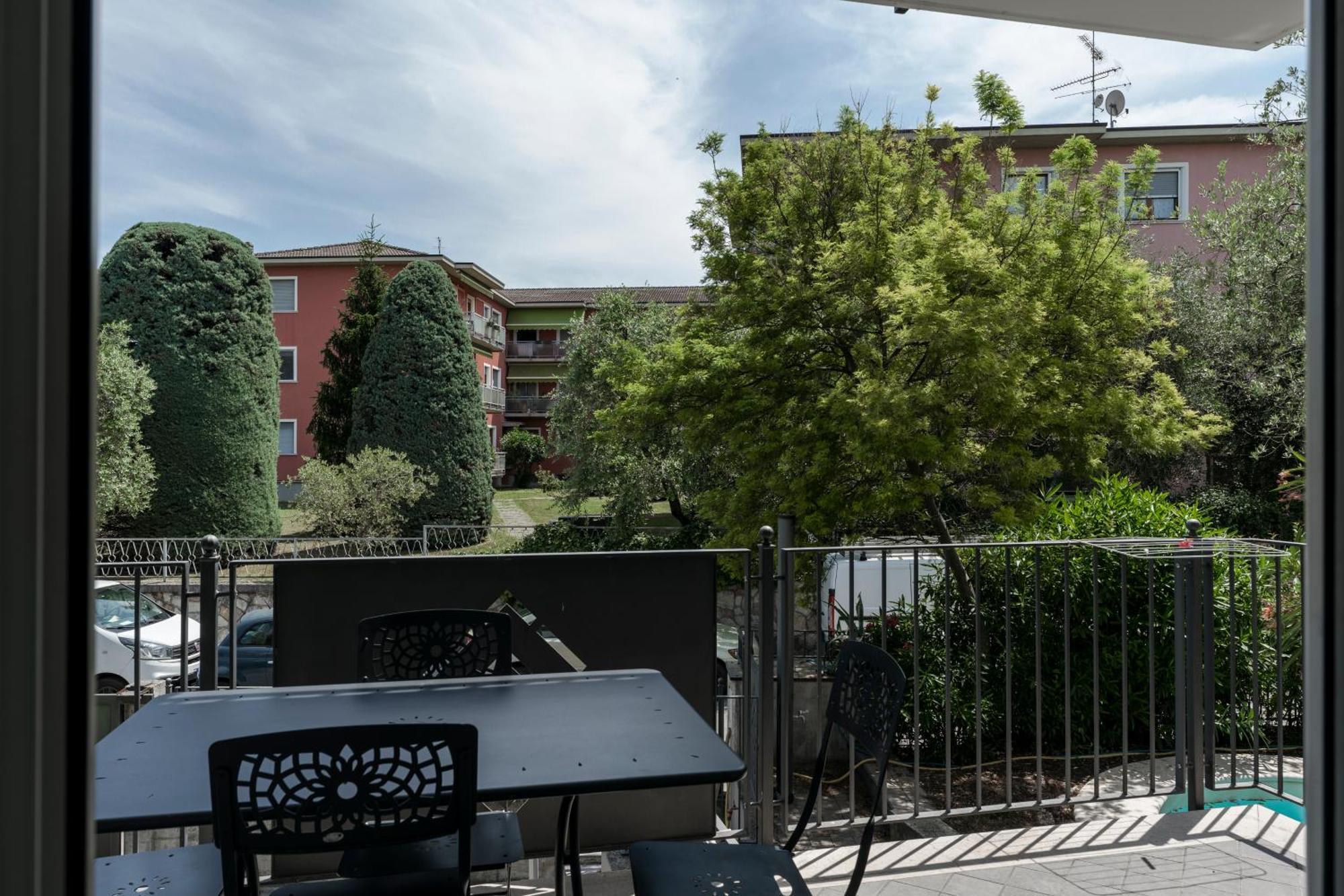 Matteotti Apartments 代森扎诺-德尔加达 外观 照片